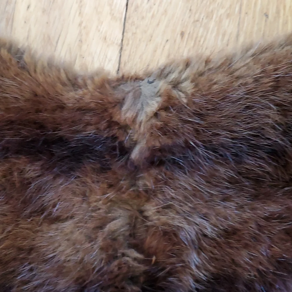 Vintage real fur shawl stole with pockets S/M